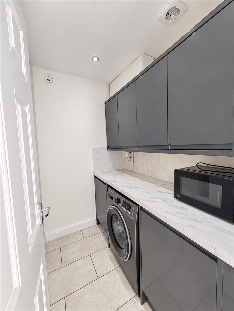 3 bed property in Beech Grove, Crewe